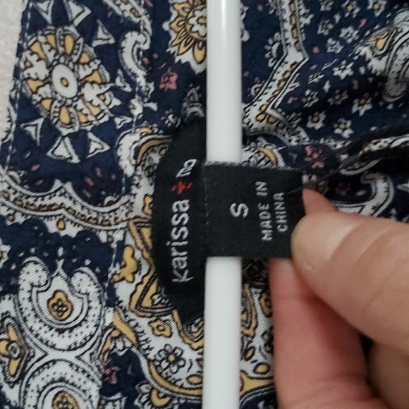 Blouse - Picture 2 of 6